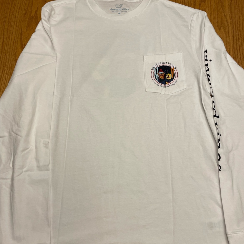 Vineyard Vines Holiday Men’s Long Sleeve T’s - Picture 4 of 6